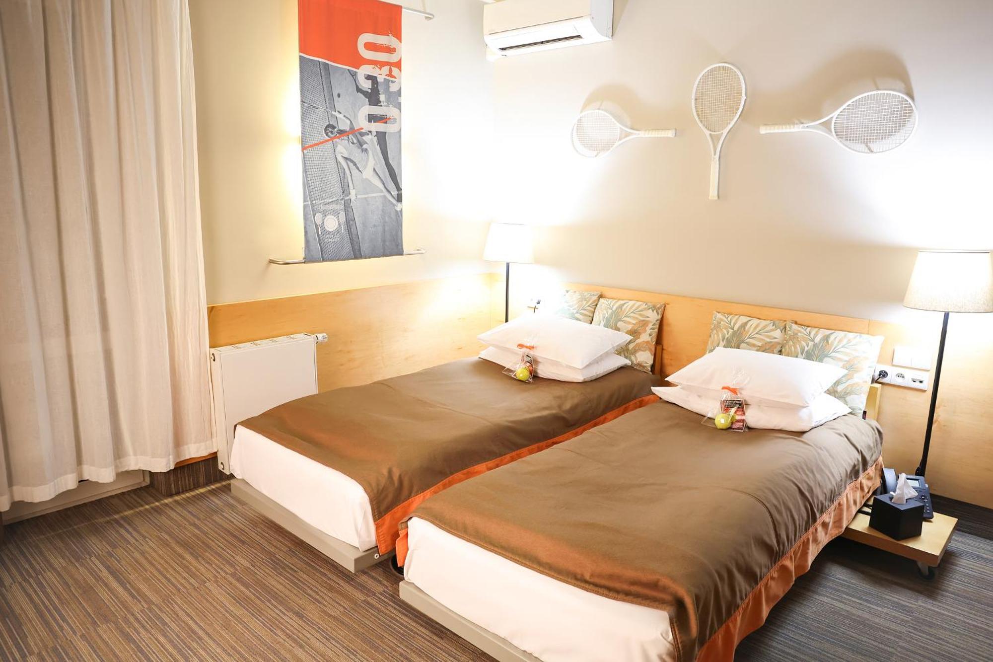 פוזנן Hotel Restauracja Tenis Kortowo מראה חיצוני תמונה