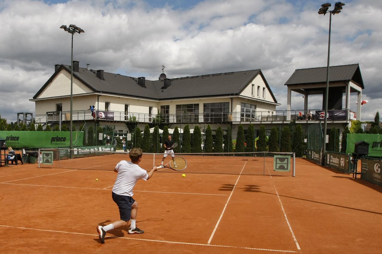 פוזנן Hotel Restauracja Tenis Kortowo מראה חיצוני תמונה
