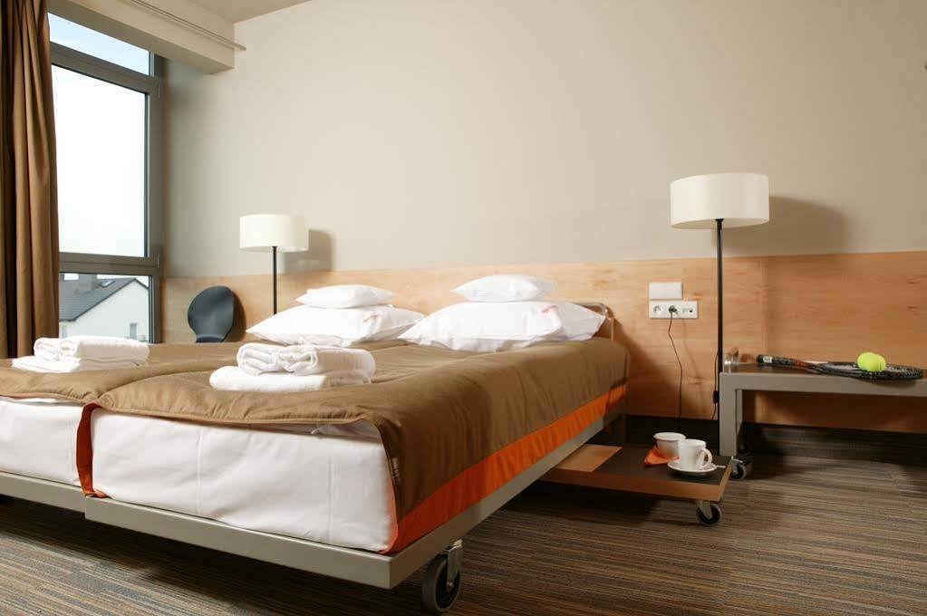 פוזנן Hotel Restauracja Tenis Kortowo מראה חיצוני תמונה
