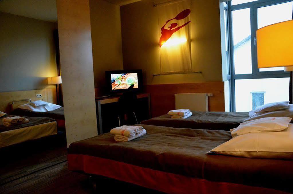 פוזנן Hotel Restauracja Tenis Kortowo מראה חיצוני תמונה