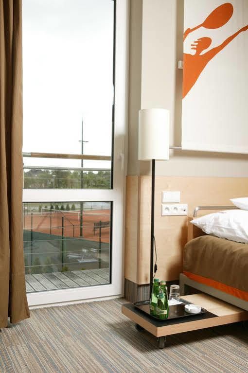פוזנן Hotel Restauracja Tenis Kortowo מראה חיצוני תמונה