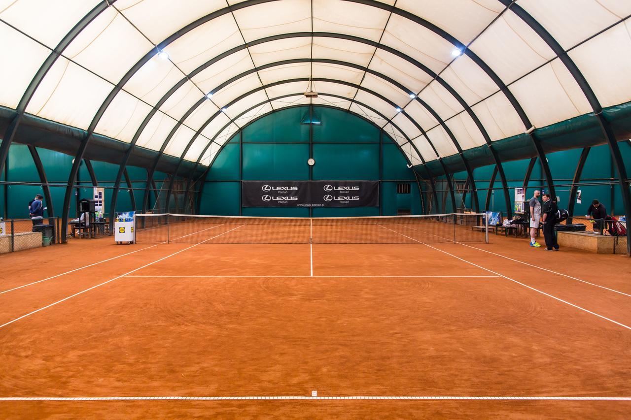 פוזנן Hotel Restauracja Tenis Kortowo מראה חיצוני תמונה